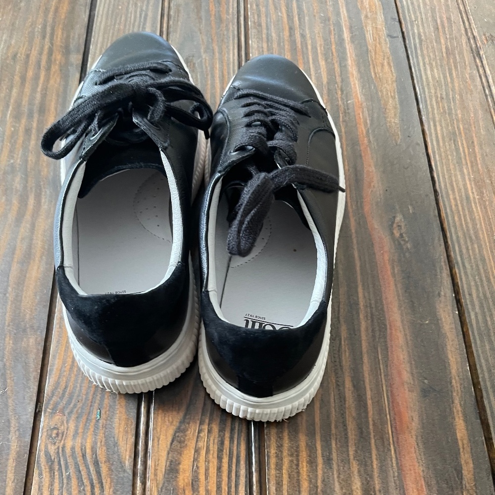 Sofft Parkyn platform black leather lace up sneaker sz 6.5
